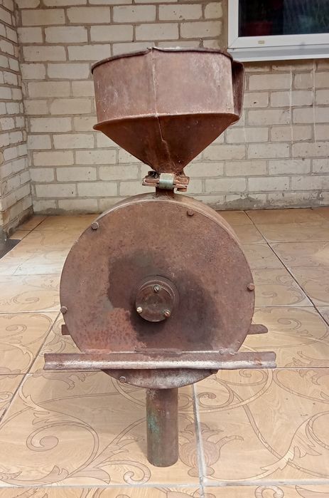 Продам дробілку .