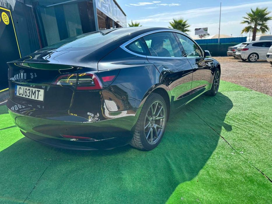 Tesla Model 3 elétrico 2019 237 cv