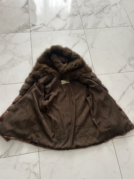 Норкова шуба с куницей