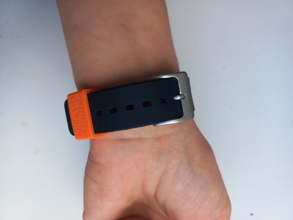 Годиник  із силіконовим ремінцем Superdry