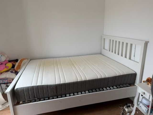 Cama com colchão