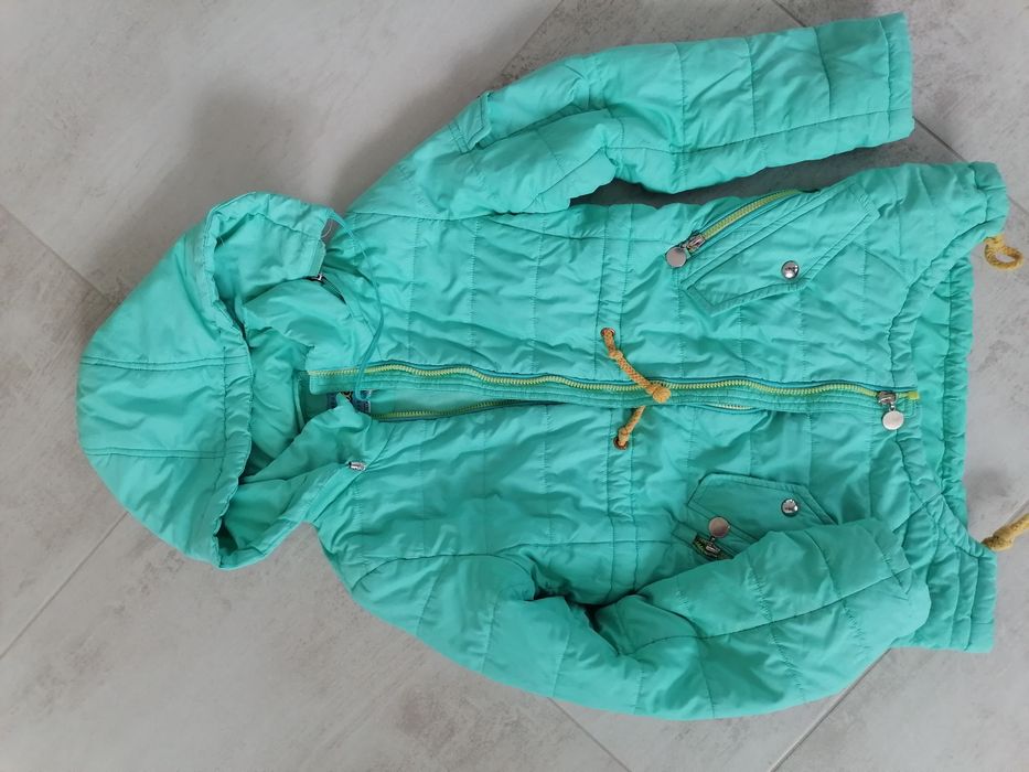 Курточка для дівчинки