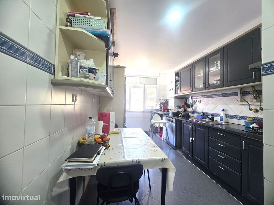 Fantástico Apartamento T2 no Centro da Amadora