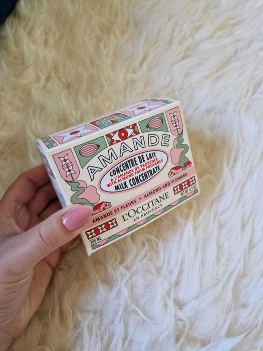 L'Occitane Almond & Flowers Milk Concentrate mleczko balsam do ciała