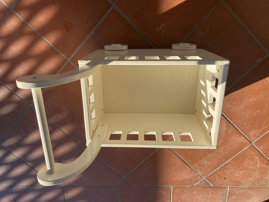 Carrinho de madeira para brinquedos / cesto para brinquedos