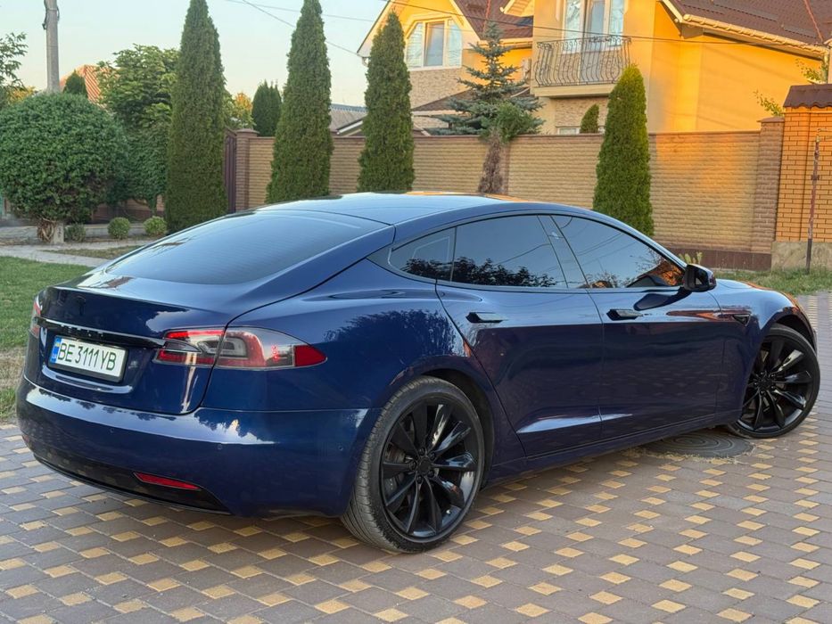 Tesla model s 75D