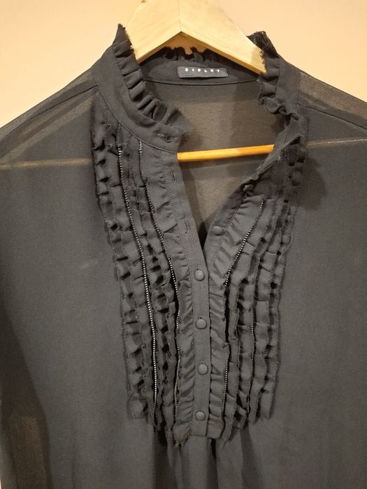 Blusa preta marca Sisley