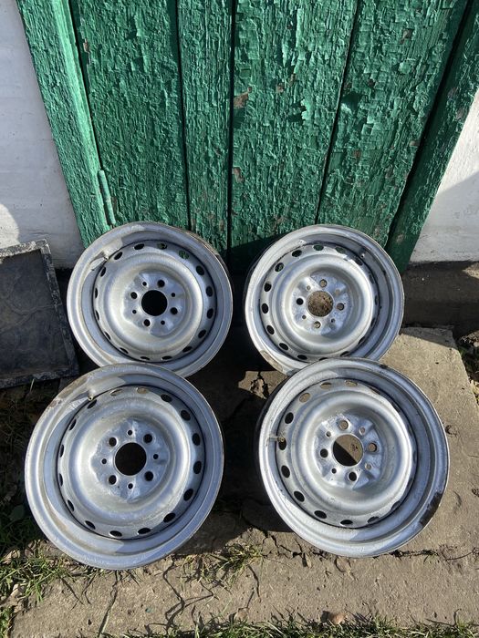 Продам диски r 13 на ваз
