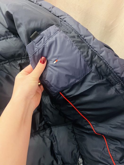 Пуховик tommy hilfiger