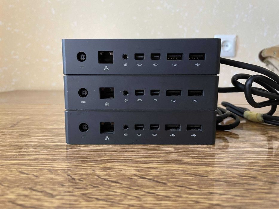 Док-станція Microsoft Surface Dock 1661 + Блок живлення Microsoft 1749