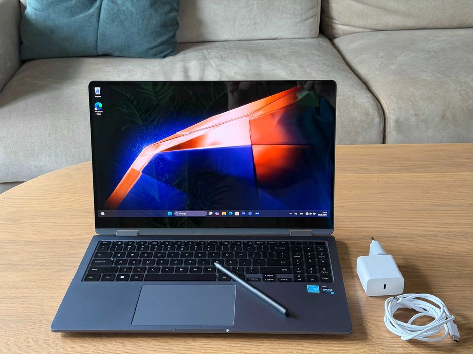 Samsung Galaxy Book4 360 15.6" | Core i7 150U | 16/512GB | AMOLED