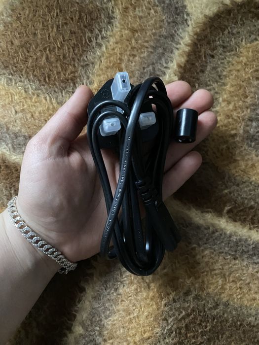 Продам новий музыкальный центр!