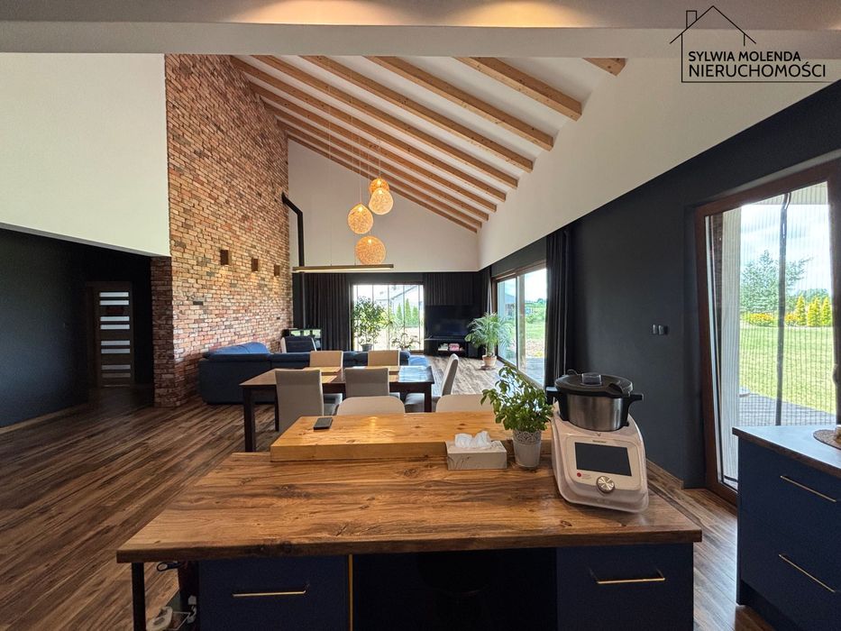 Sprzedam dom w świetnej lokalizacji