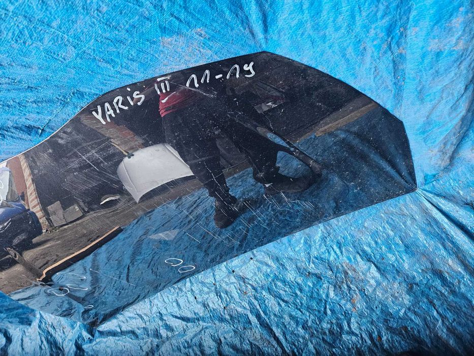 Maska Toyota yaris 3