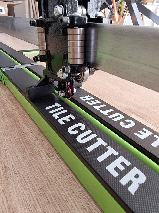 Máquina de Cortar Azulejos 1,2m  como nova