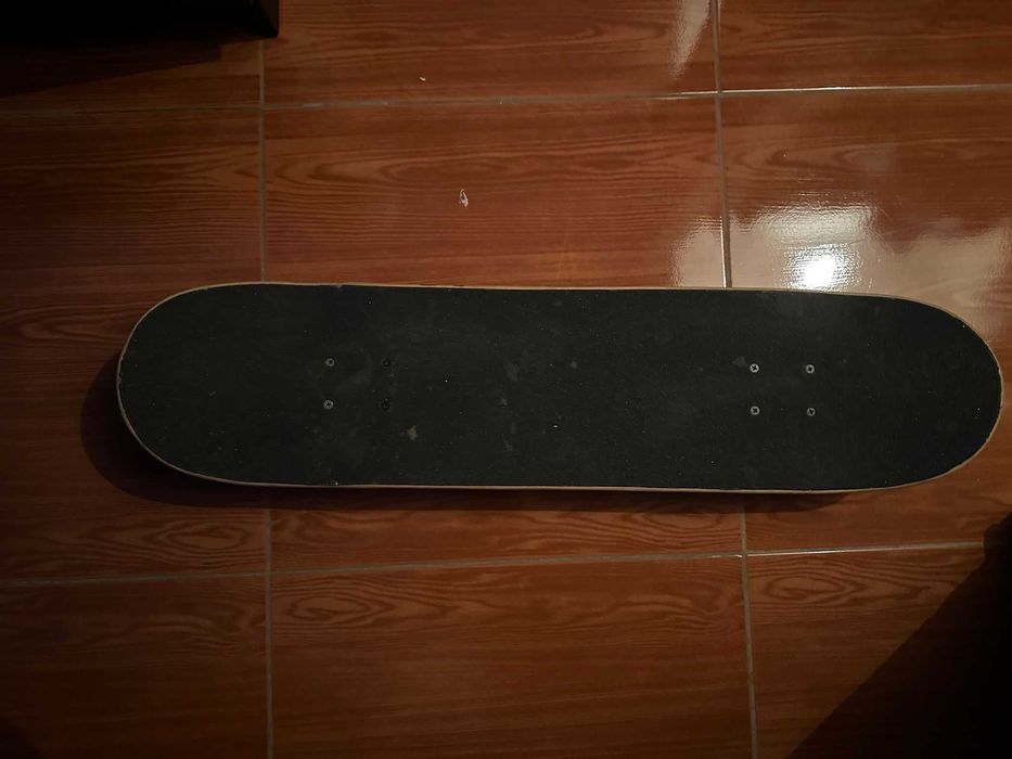Skate Enuff Skateboards – Completo