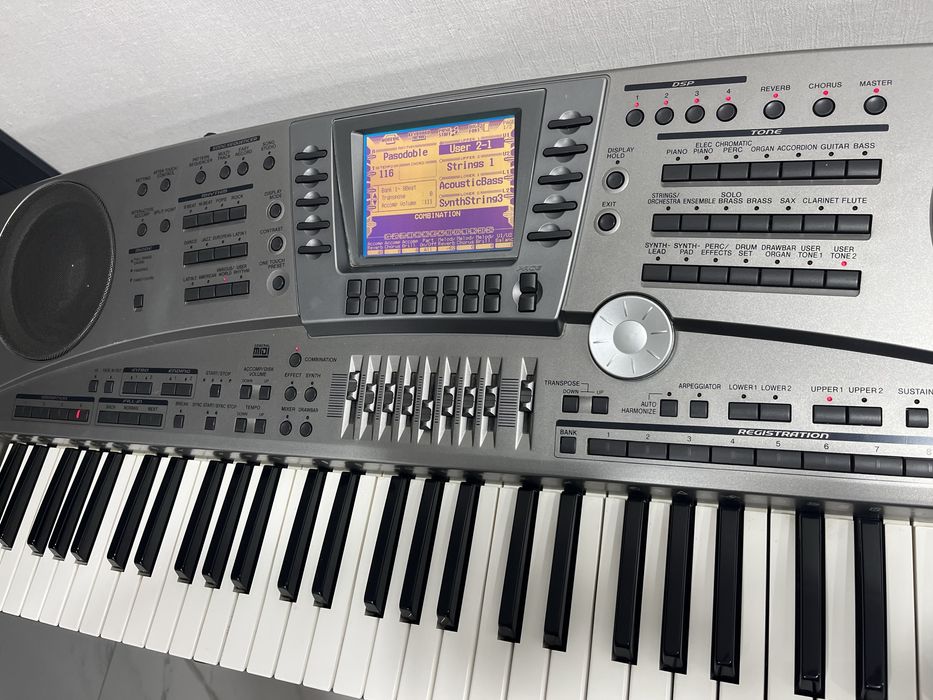 Синтезатор Casio MZ-2000  / Автоаккомпанемен / Оркестратор