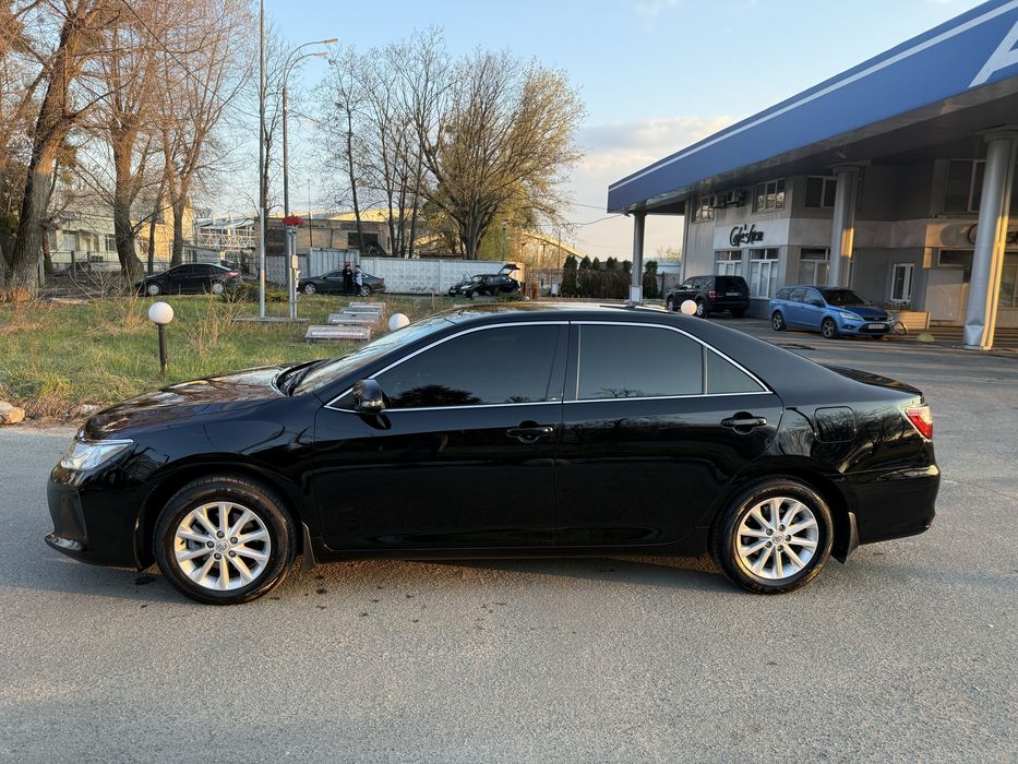 Toyota Camry 2017