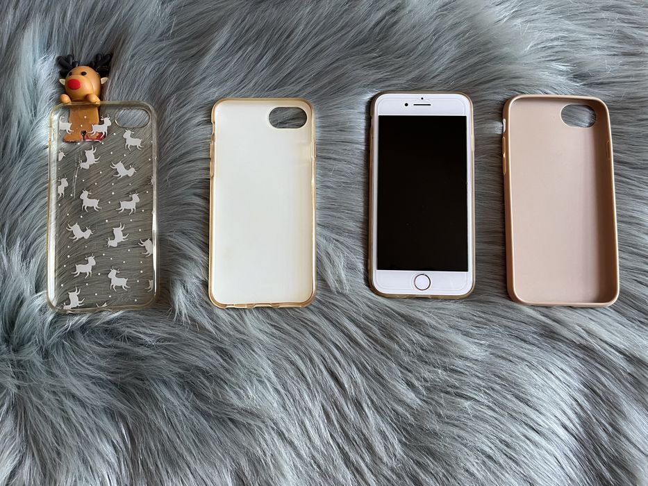 4 etui na iPhone 7 (marmur, makaroniki, beżowy i z reniferem)