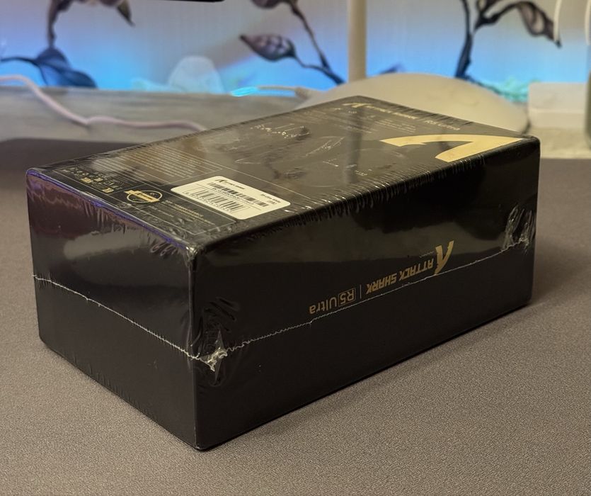 Мишка Attack Shark R5 Ultra PAW3950MAX з карбону бездротова ігрова
