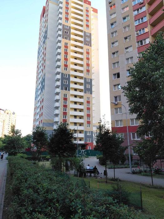 Продається однокімнатна квартира 43.3м2 метро Іподром Голосіївський район