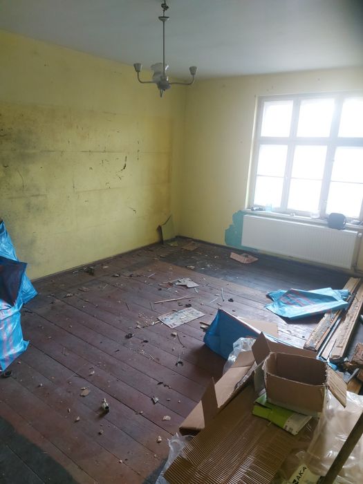 Wywóz Starych Mebli,Opróżnianie Mieszkań Domów Strychów Piwnic Garaży