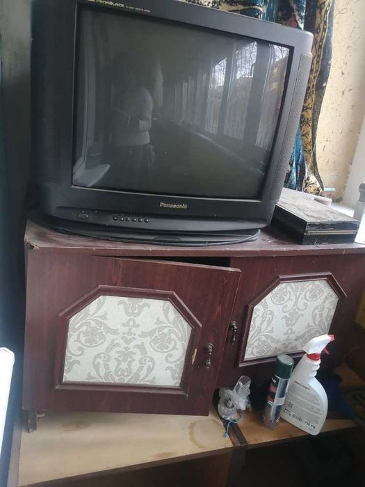 Отдам даром старая мебель на дрова до 24 числа