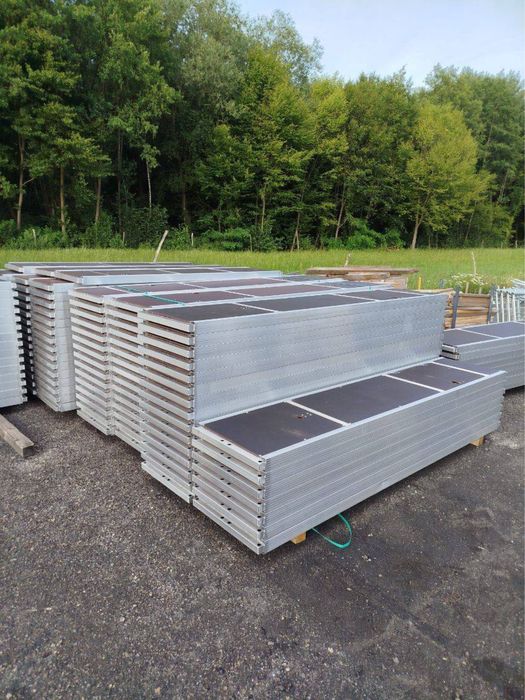 Sprzedaż rusztowań elewacyjnych nowych