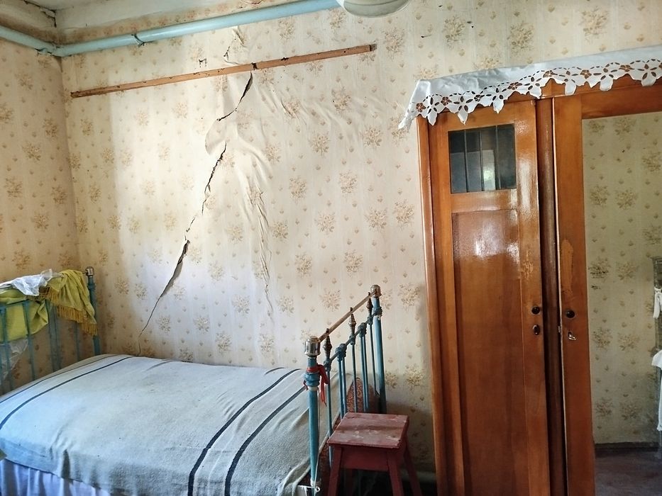 Цегляна частина будинку, окрема адреса, свій двір, Малин, 5 сот. землі