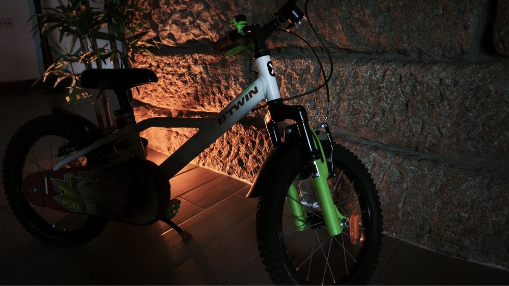 Bicicleta BTWIN modelo “Savage” Aro 16