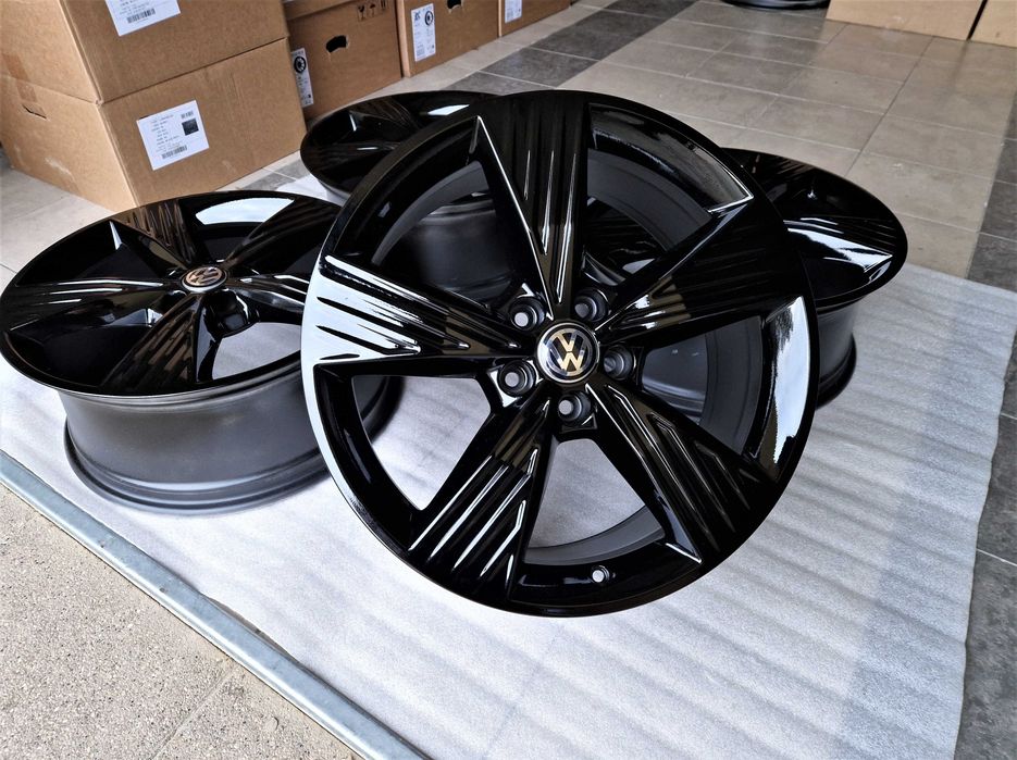 Alufelgi 19 5x112 VW Passat Tiguan Golf Jetta Touran T-Roc Czarne 297#