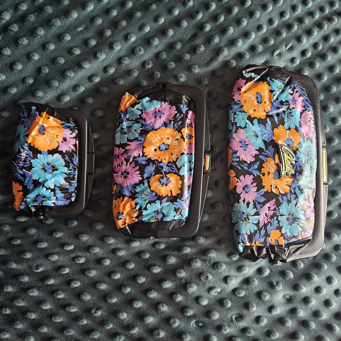 Komplet damskich kosmetyczek 3 szt