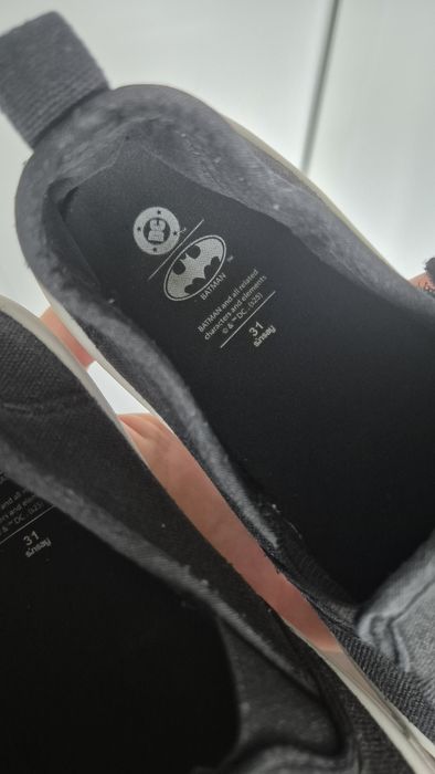 Buty trampki kapcie 31 Batman Sinsay przedszkole