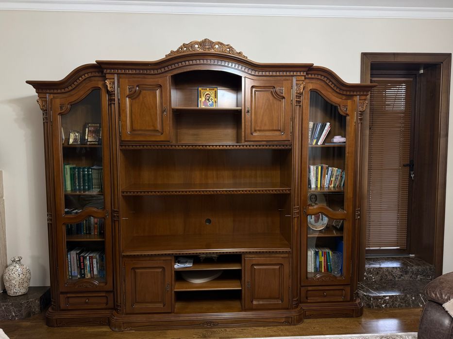 Стінка у вітальню від румунського бренду Simex