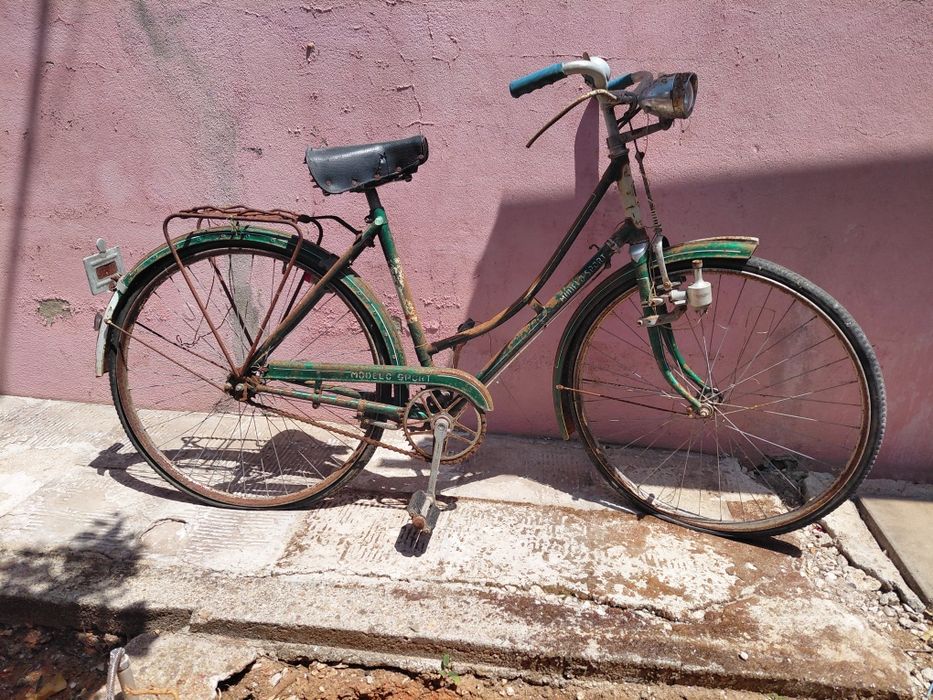 Bicicleta (pasteleira) ainda com matricula