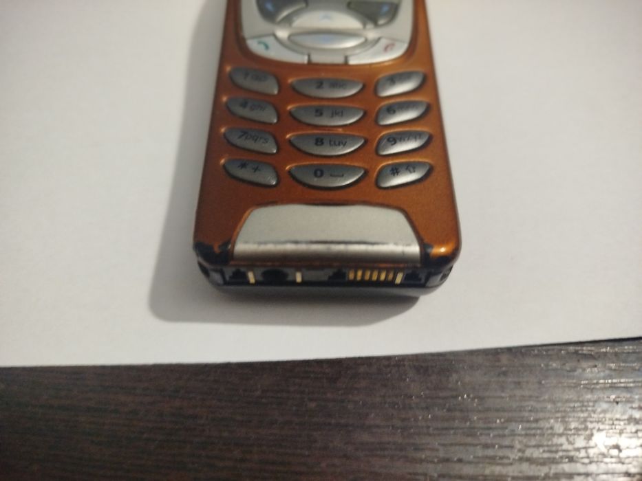 Nokia 6310 у гарному стані, повністю функціональний