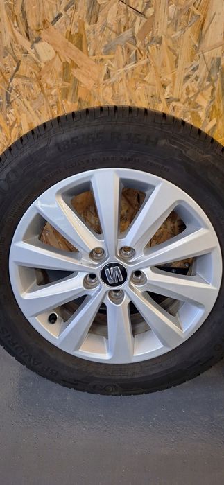 felgi aluminiowe z oponami seat ibiza v 6f0 15 cali