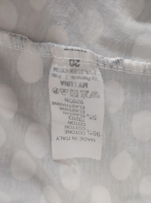 Sukienka w grochy r.M