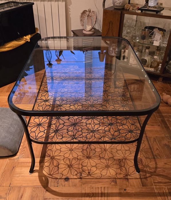 Mesa de centro com vidro temperado