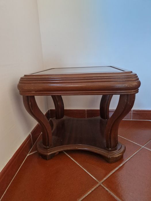 Mesa de apoio de vidro