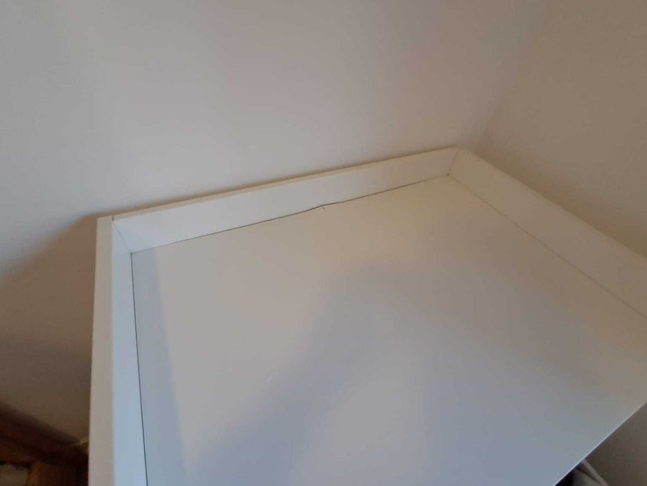 Vendo muda fraldas MYLLRA- IKEA (trocador com gavetas)