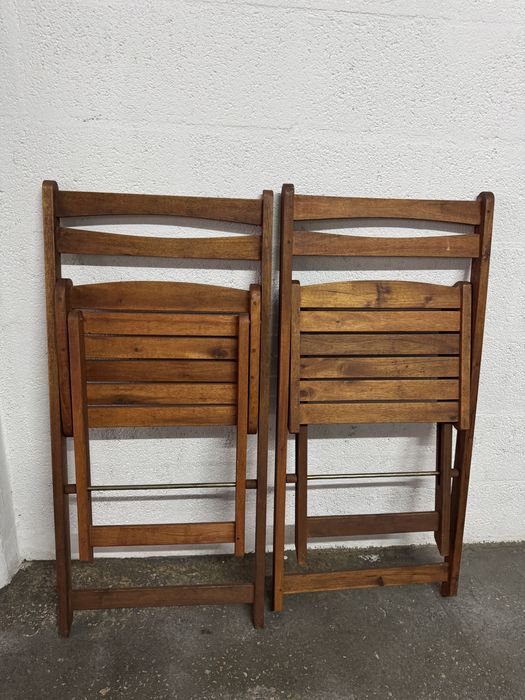Mesa quadrada com cadeiras para exterior
