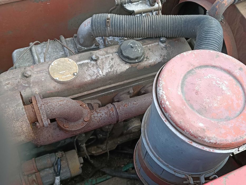 Części z kombajnu Z 056 BIZON