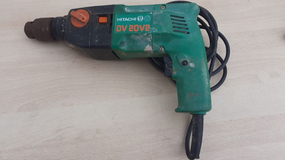 Perfurador HITACHI DV20V2 PRO