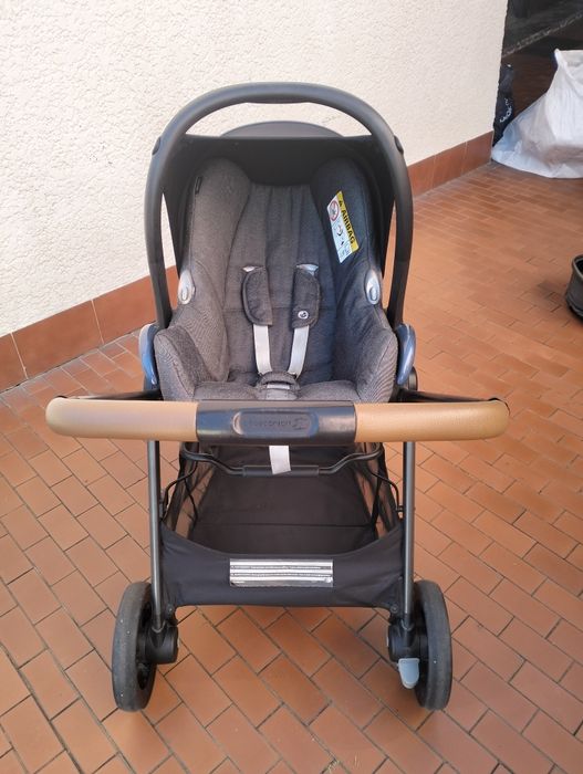 Carrinho bebé maxicosi