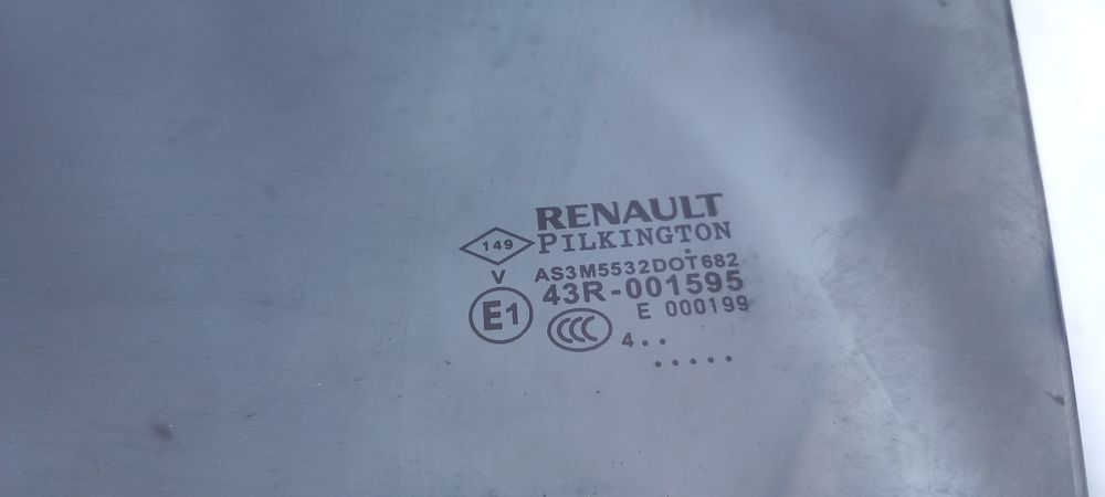 Vidro porta trás esquerdo RENAULT Captur (J5_)