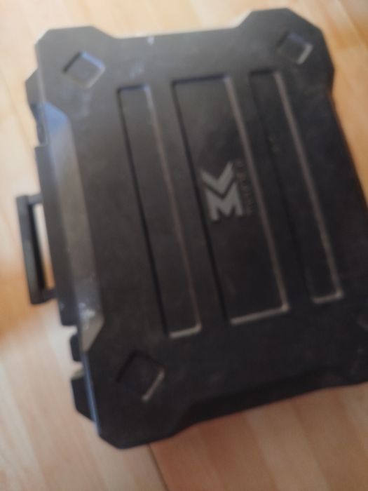 Vendo máquina de partir pedra e de furar