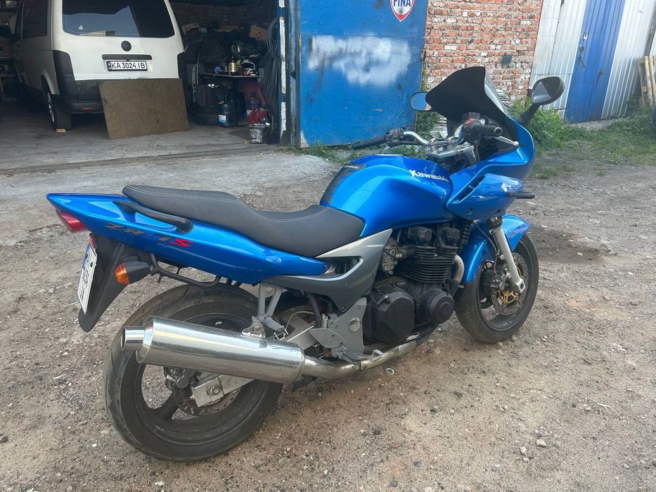 Kawasaki ZR-7S 750сс