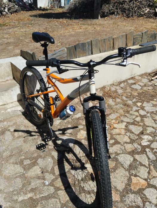 Bicicleta BTT, com muitos upgrades, Ler descritivo