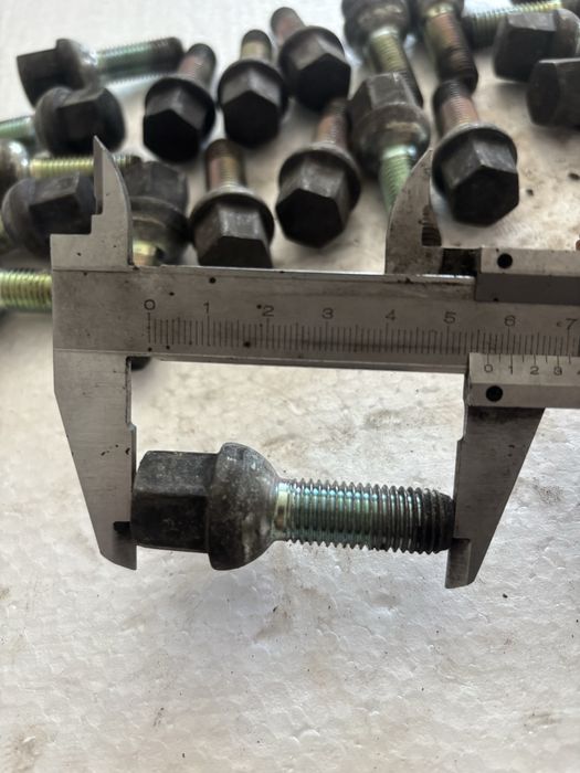 Śruby do kół ssangyong korando felgi aluminiowe stalowe
